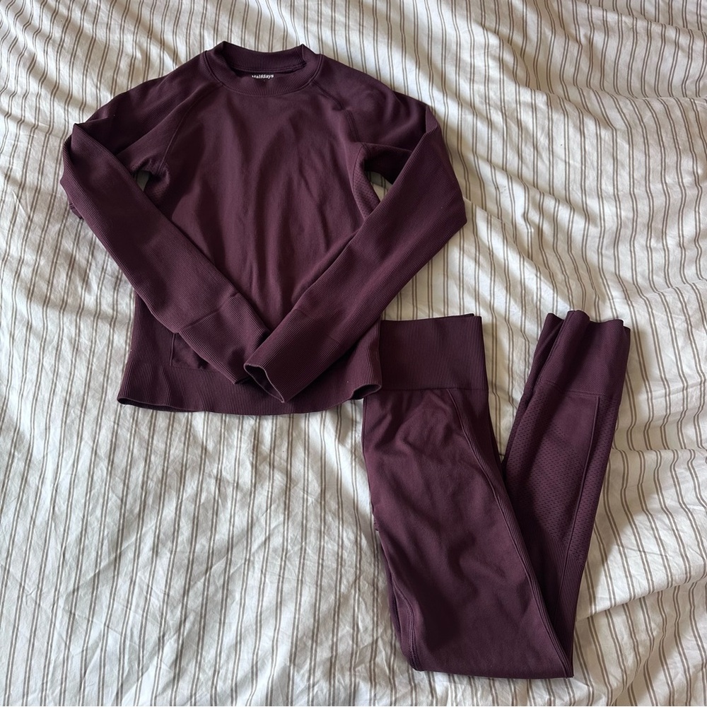 Halfdays base layer SET, size small - image 1